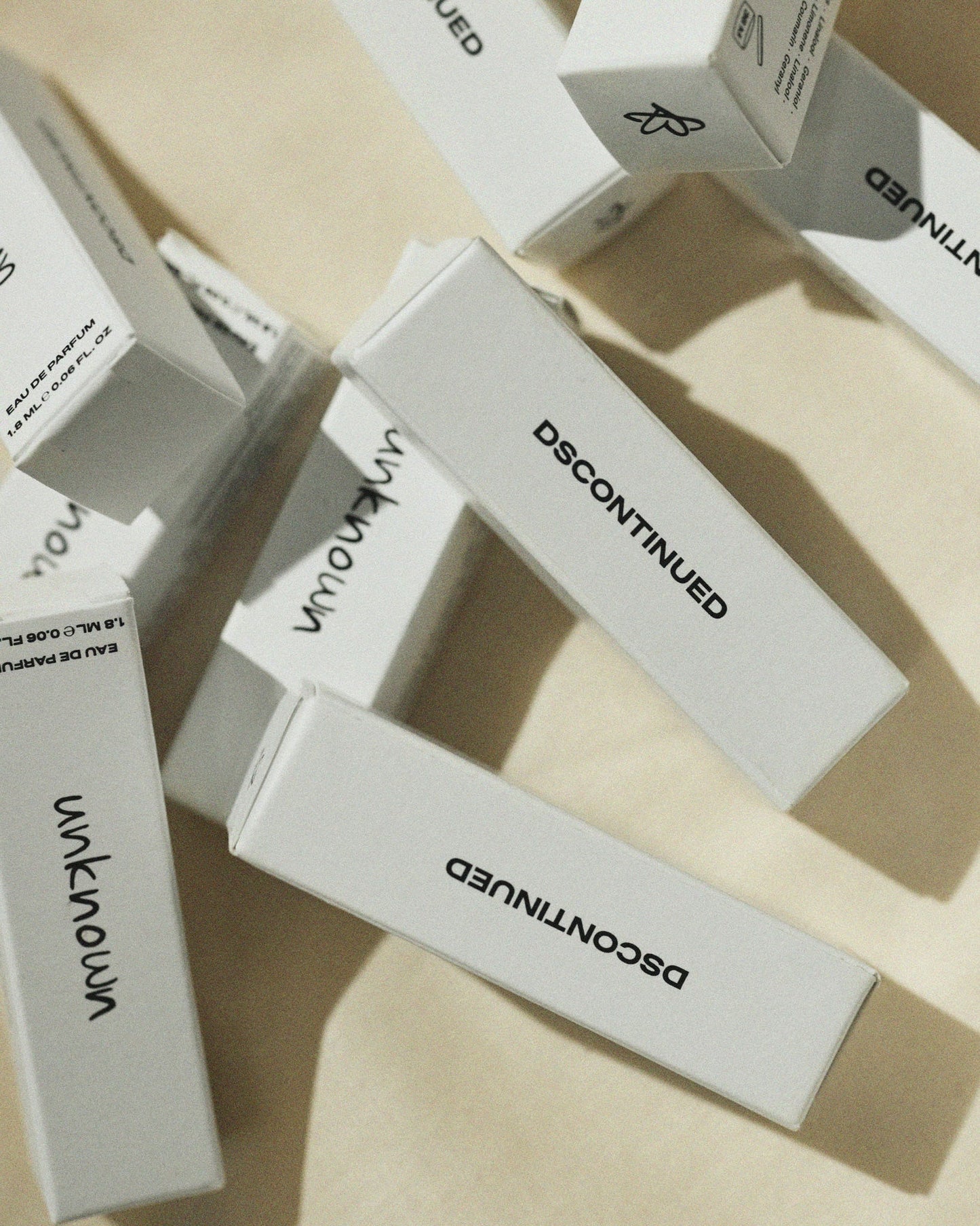 ,Unknown" Perfume 1,8ML - DSCONTINUED
